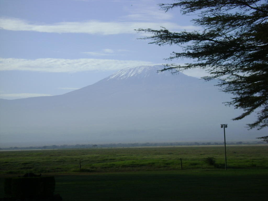 Ol Tukai Lodge Amboseli Extérieur photo